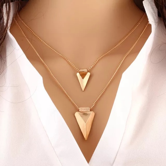 Jewelry - Gold arrow statement layered necklace